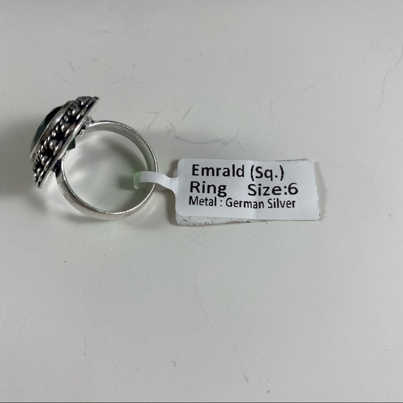 Faux sparkling Emerald German Silver ring size 6 - Picture 3 of 3